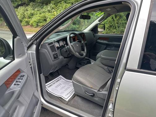 Silver 2006 Dodge Ram 1500 SLT Quad Cab