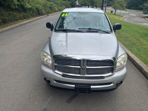 Silver 2006 Dodge Ram 1500 SLT Quad Cab