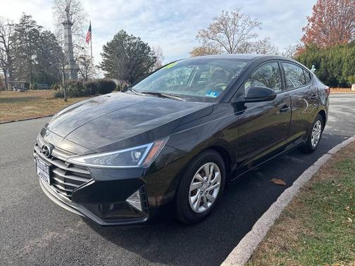 2020 Hyundai ELANTRA SE