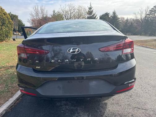 2020 Hyundai ELANTRA SE