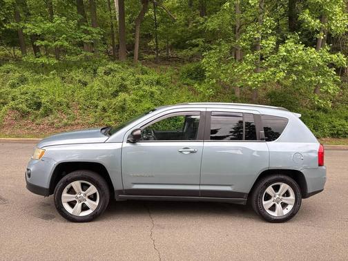 Gray 2013 Jeep Compass Latitude