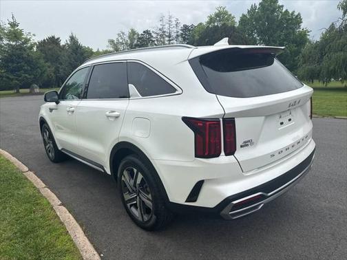 2022 Kia Sorento Plug-In Hybrid SX