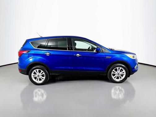 Lightning Blue 2019 Ford Escape SE