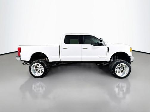 2017 Ford F-350 Lariat