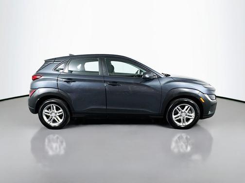 Thunder Gray 2022 Hyundai KONA SE