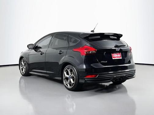 2018 Ford Focus ST 