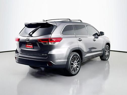 2018 Toyota Highlander SE
