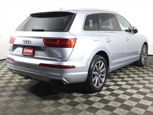 2019 Audi Q7 55 Premium Plus