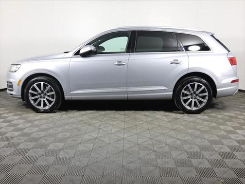 2019 Audi Q7 55 Premium Plus