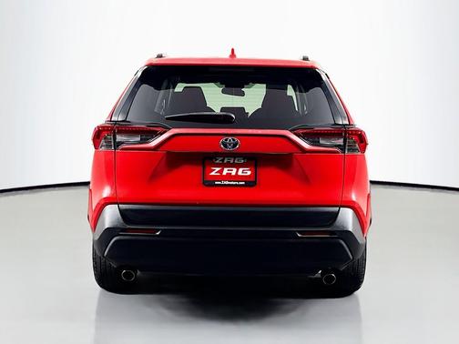 2021 Toyota RAV4 Hybrid LE