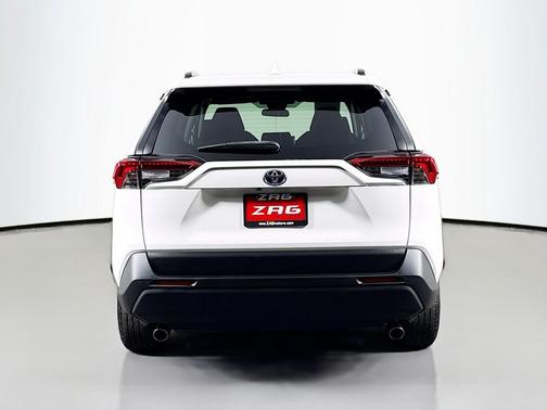 2021 Toyota RAV4 Hybrid LE