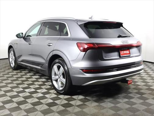 2019 Audi e-tron Premium Plus
