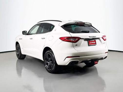 Bianco 2018 Maserati Levante S GranSport