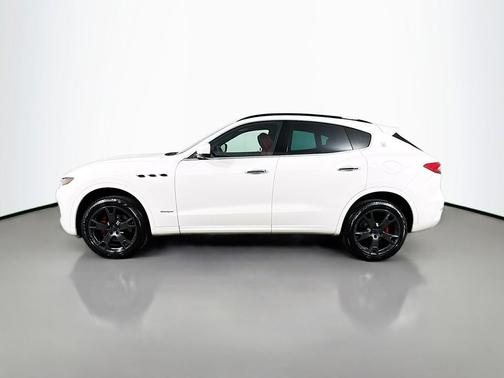 Bianco 2018 Maserati Levante S GranSport