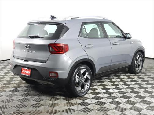 2022 Hyundai VENUE SEL