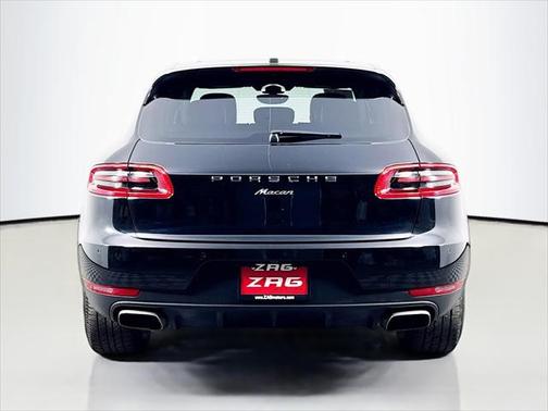 2018 Porsche Macan Base
