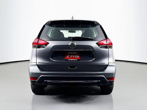 Gun Metallic 2019 Nissan Rogue