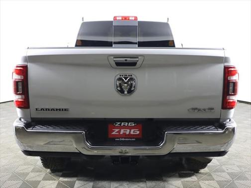 2020 RAM 2500 Laramie Crew Cab 4X4 6'4' Box