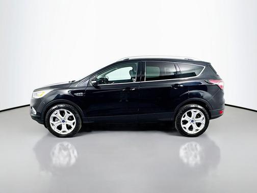 Agate Black Metallic 2019 Ford Escape Titanium