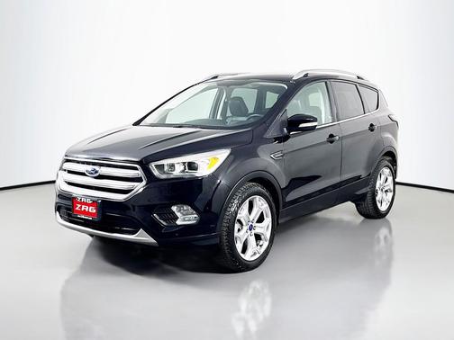 Agate Black Metallic 2019 Ford Escape Titanium
