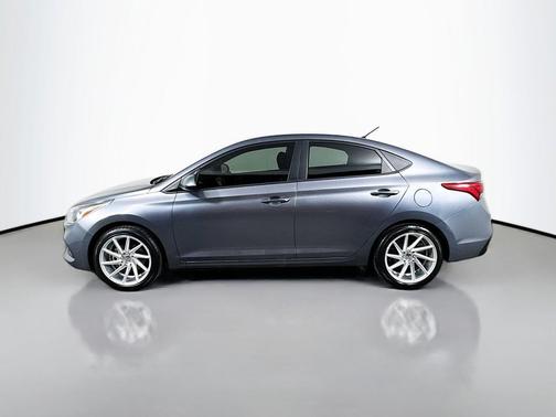 2019 Hyundai Accent SE