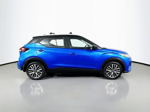 Blue 2021 Nissan Kicks SV