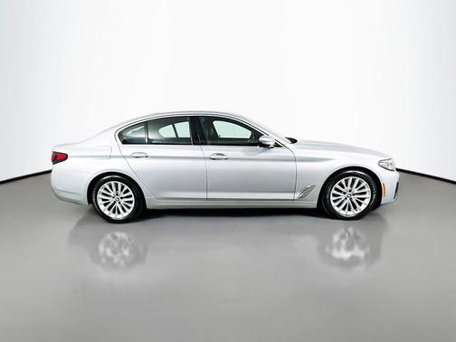 Glacier Silver Metallic 2021 BMW 530 xDrive