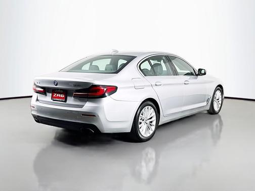 Glacier Silver Metallic 2021 BMW 530 xDrive