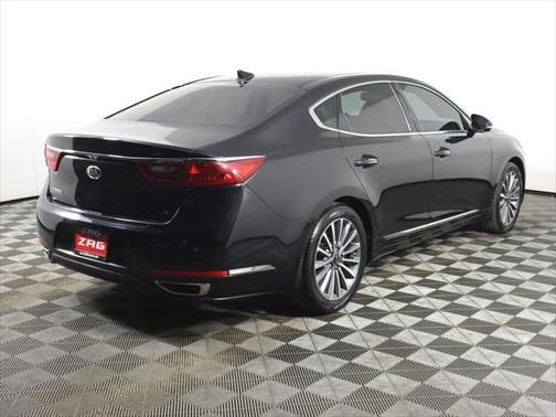 2018 Kia Cadenza Premium