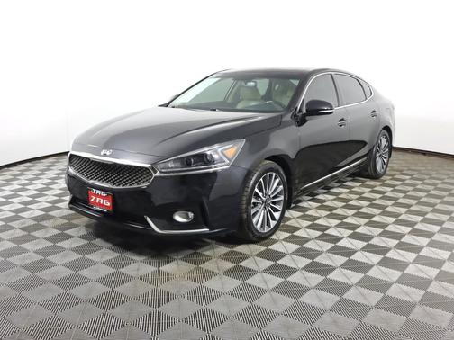 2018 Kia Cadenza Premium