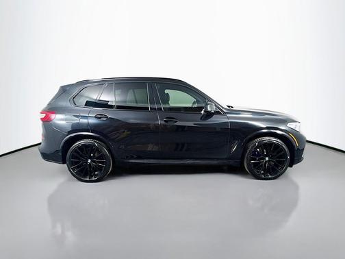 2020 BMW X5 M50i