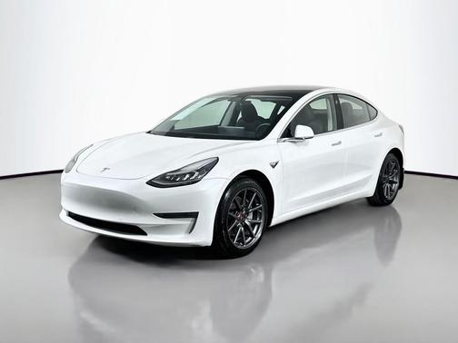 Pearl White Multi-Coat 2019 Tesla Model 3 Standard Range Plus