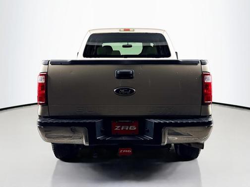 2009 Ford F-250 XLT Crew Cab