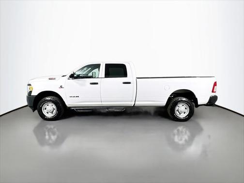 2021 RAM 2500 Tradesman Crew Cab 4x4 8' Box