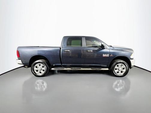 2017 RAM 3500 Big Horn Crew Cab 4x4 6'4' Box