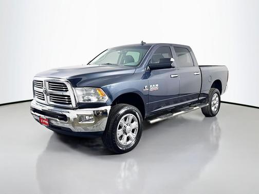 2017 RAM 3500 Big Horn Crew Cab 4x4 6'4' Box