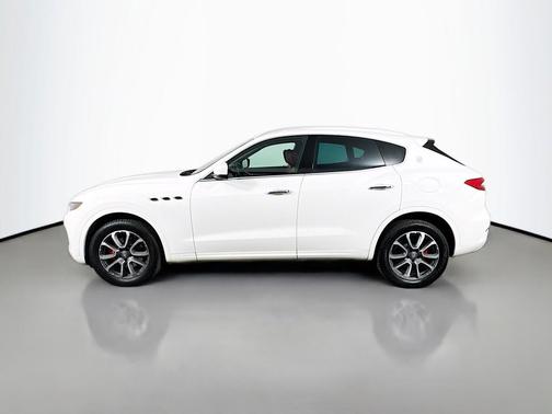 2017 Maserati Levante Base