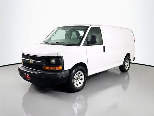 Summit White 2014 Chevrolet Express 1500 Work Van