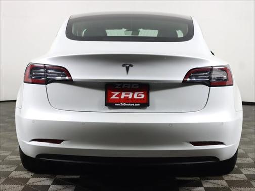 2020 Tesla Model 3 Standard Range Plus