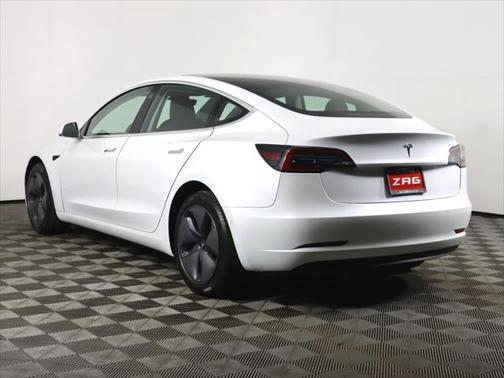2020 Tesla Model 3 Standard Range Plus