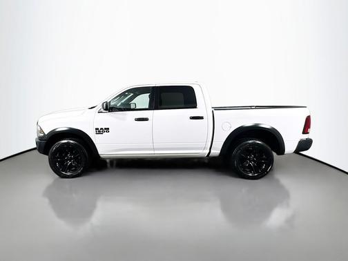 2024 RAM 1500 Classic Warlock Crew Cab 4x4 5'7' Box