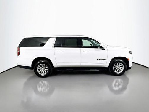 2022 Chevrolet Suburban LS
