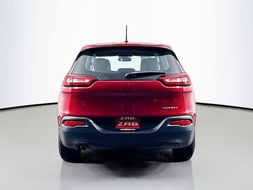 2016 Jeep Cherokee Sport