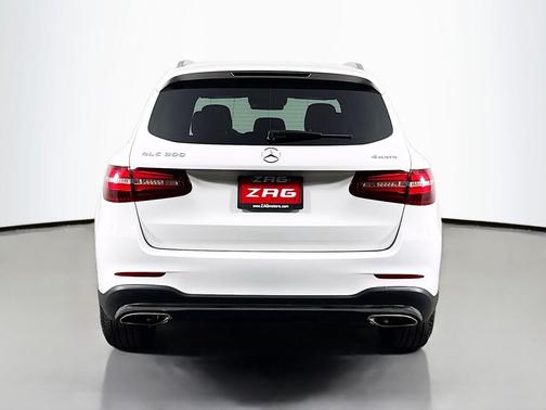 White 2018 Mercedes-Benz GLC 300 4MATIC