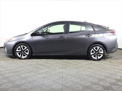 2018 Toyota Prius Three Touring