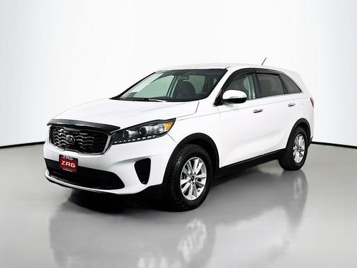 Snow White Pearl 2019 Kia Sorento LX