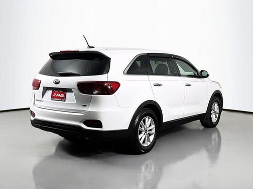 Snow White Pearl 2019 Kia Sorento LX