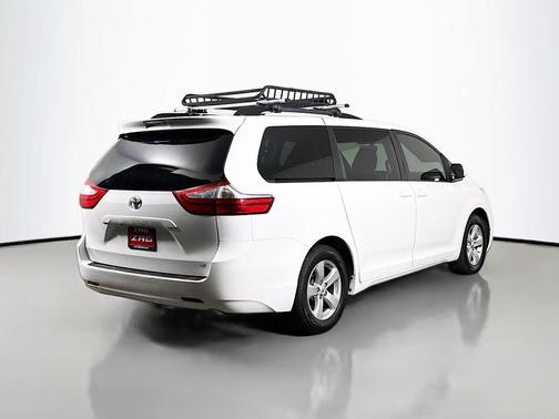 2015 Toyota Sienna LE