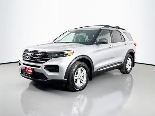 Iconic Silver Metallic 2020 Ford Explorer XLT