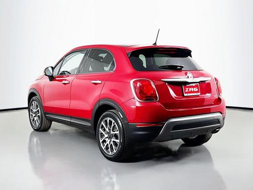 Rosso Passione (Red Hypnotique Clear Coat) 2017 FIAT 500X Trekking